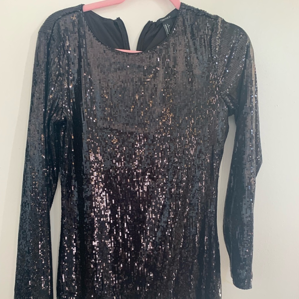 Forever 21 little black dress Large